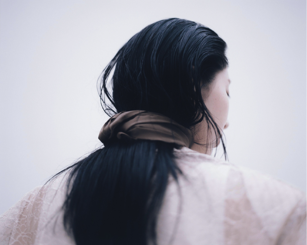 糸を紡ぐように“あなた色”との出逢いへ導く